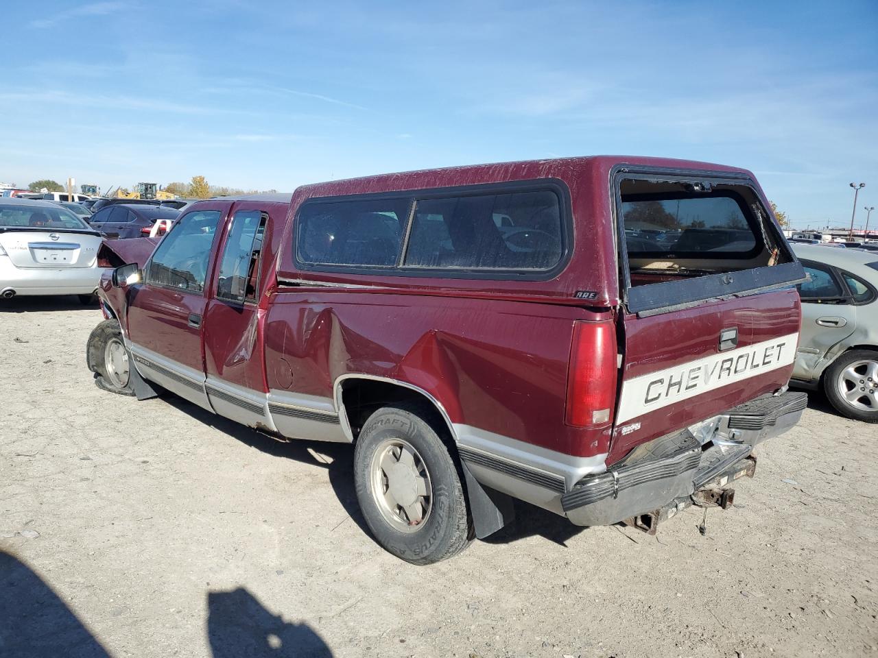 1996 CHEVROLET GMT-400 C1500 photo 2