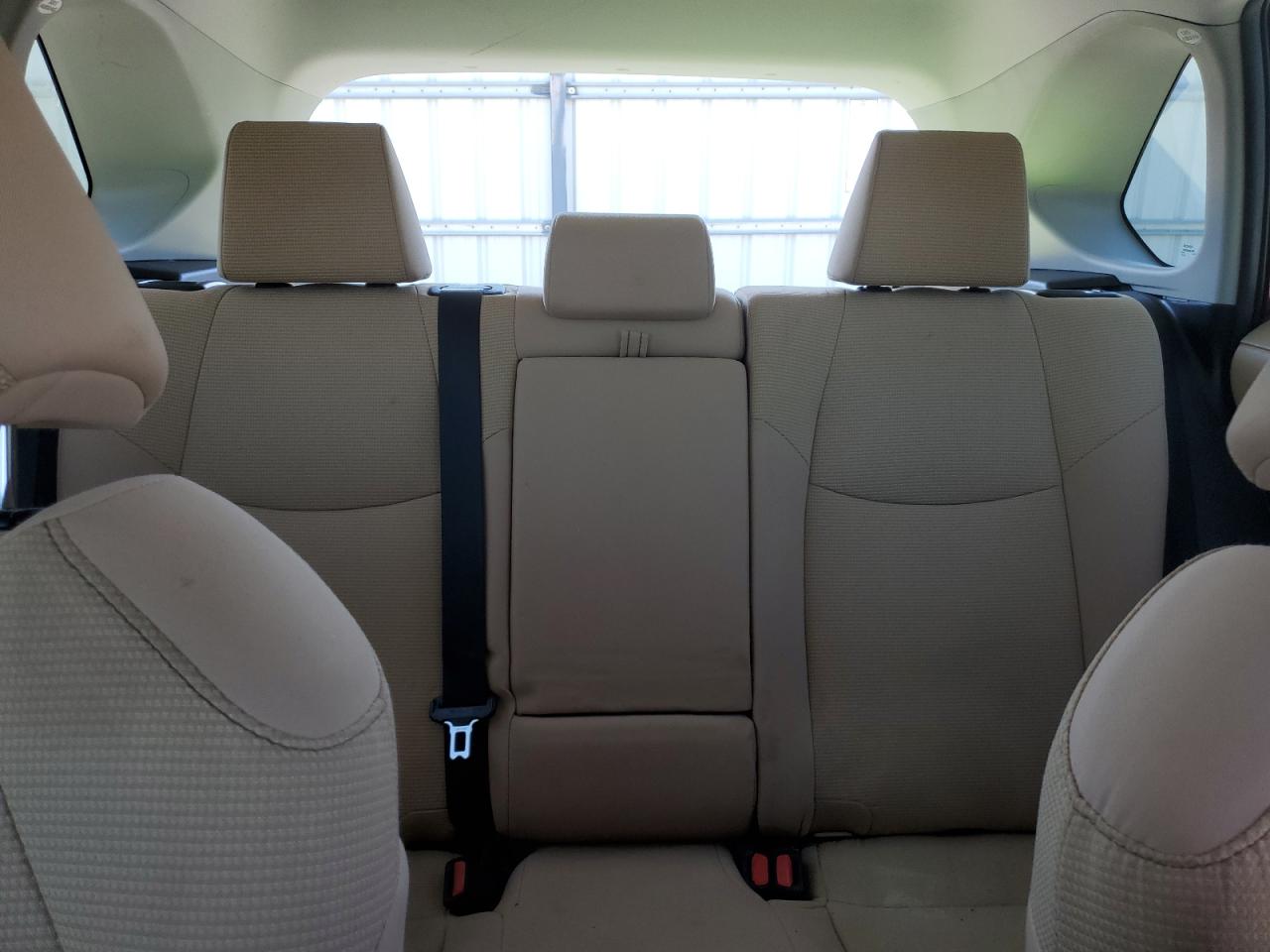 2021 TOYOTA RAV4 LE photo 28