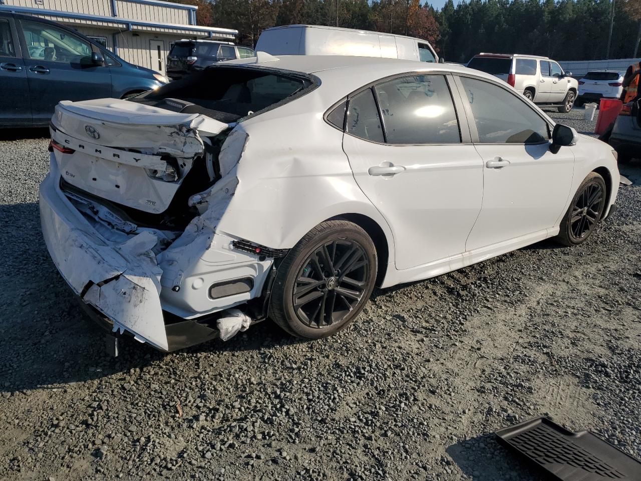 2025 TOYOTA CAMRY XSE photo 3