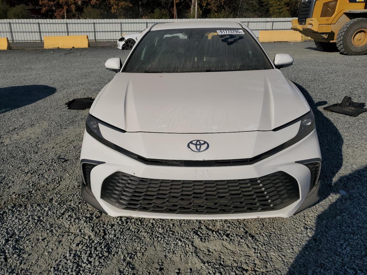 2025 TOYOTA CAMRY XSE photo 5