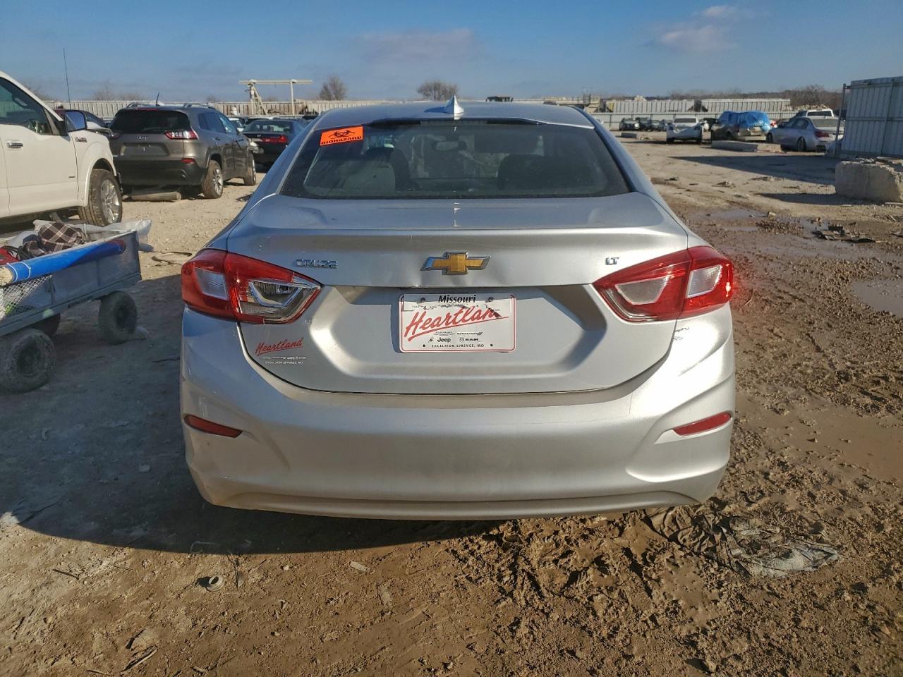2017 CHEVROLET CRUZE LT photo 6