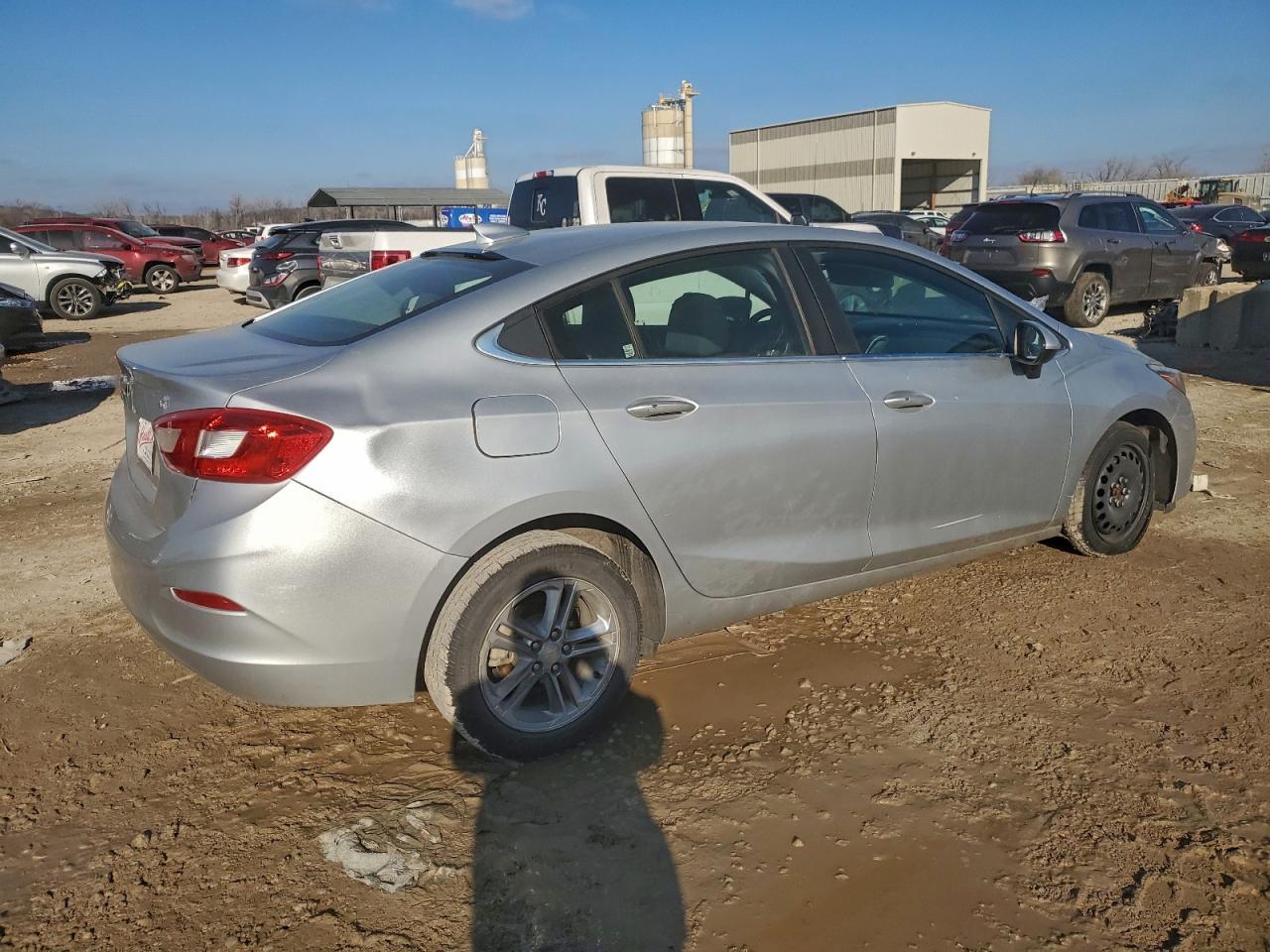 2017 CHEVROLET CRUZE LT photo 3