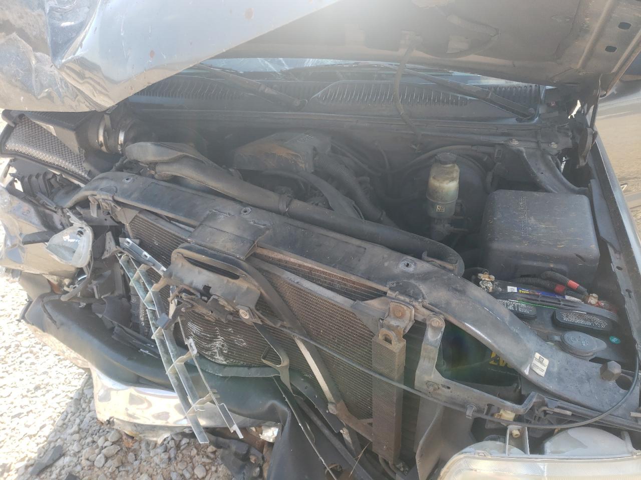 2000 CHEVROLET SILVERADO C1500 photo 11