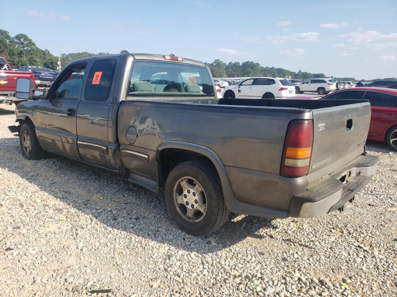 2000 CHEVROLET SILVERADO C1500 photo 2