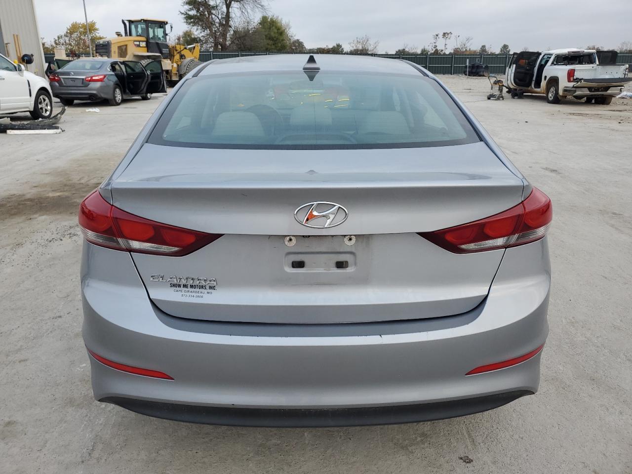 2017 HYUNDAI ELANTRA SE photo 6