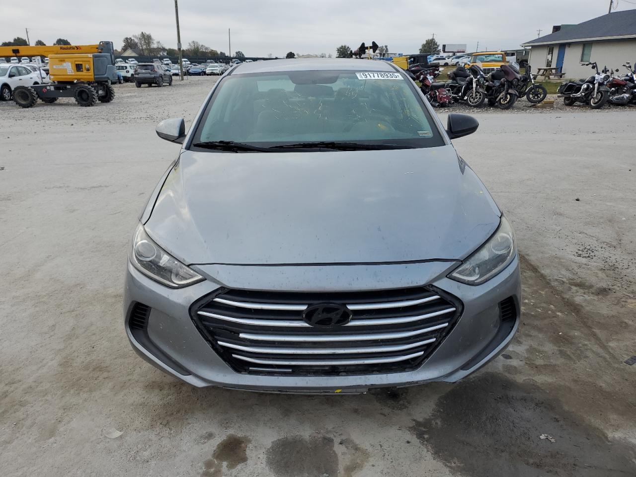 2017 HYUNDAI ELANTRA SE photo 5