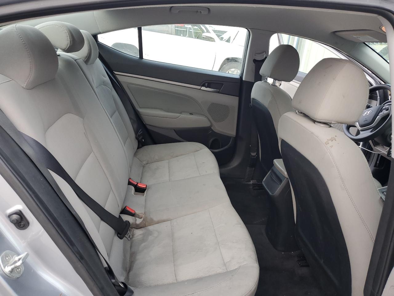 2017 HYUNDAI ELANTRA SE photo 10