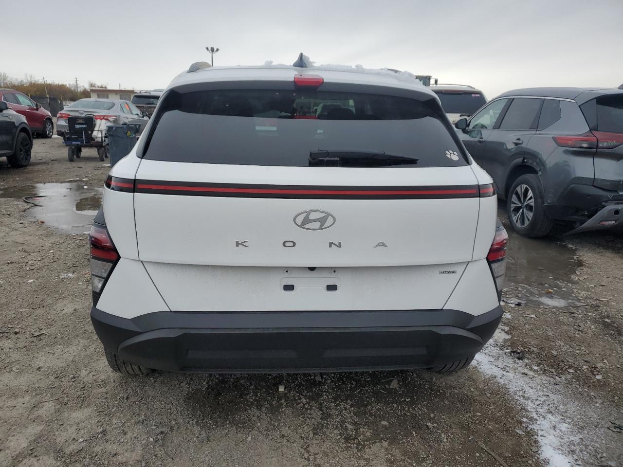 2025 HYUNDAI KONA SEL photo 6