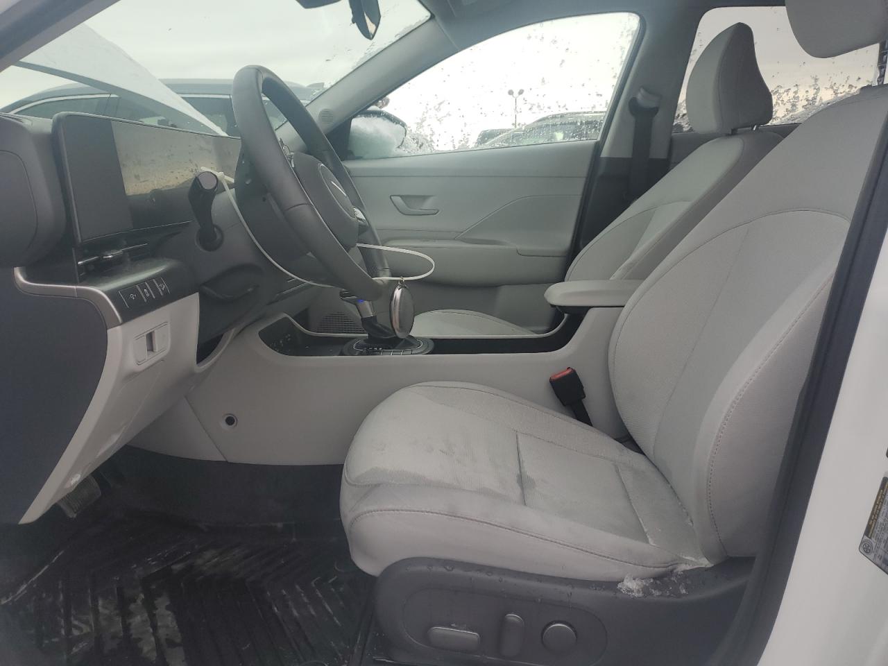 2025 HYUNDAI KONA SEL photo 7