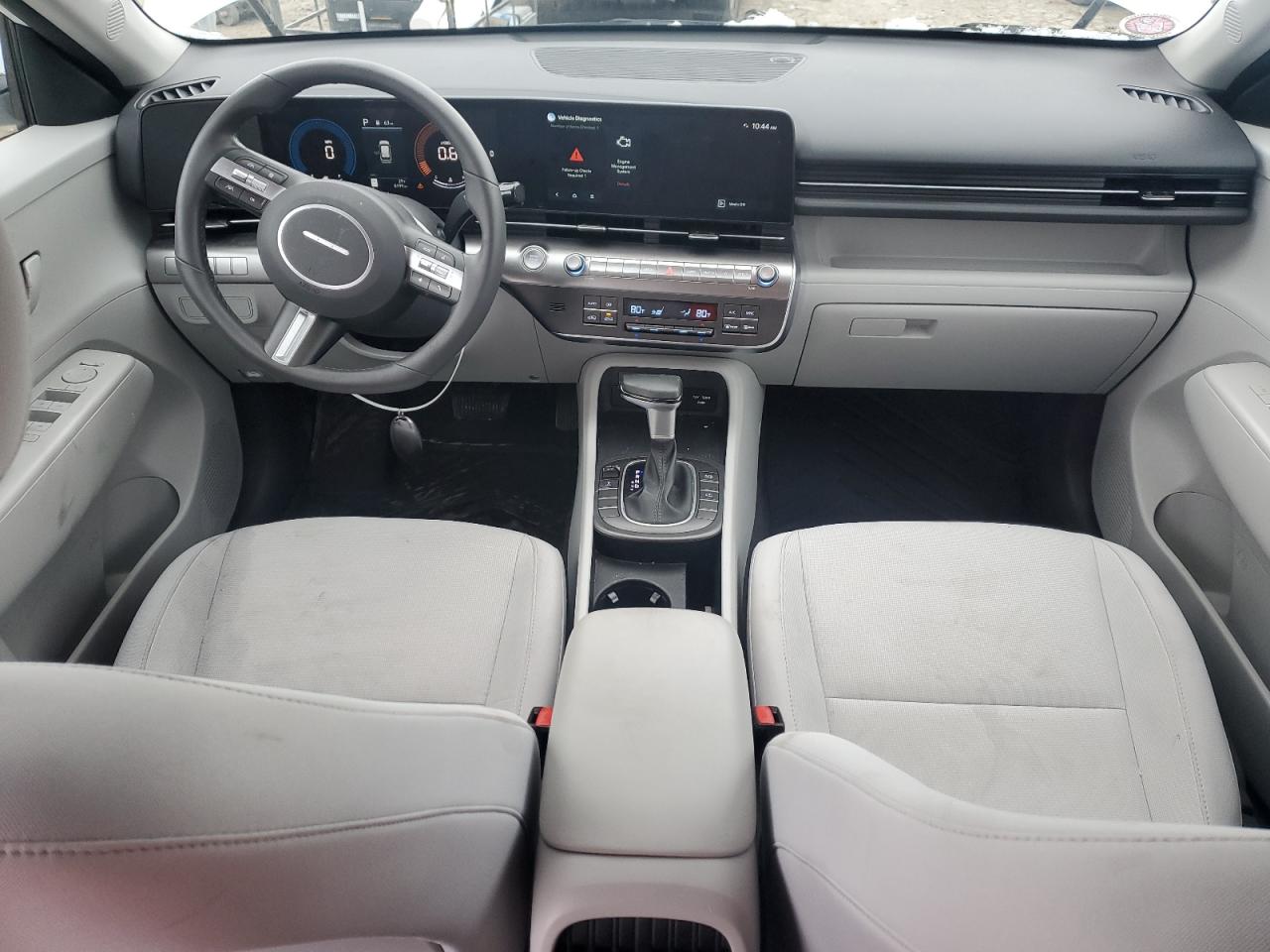 2025 HYUNDAI KONA SEL photo 8