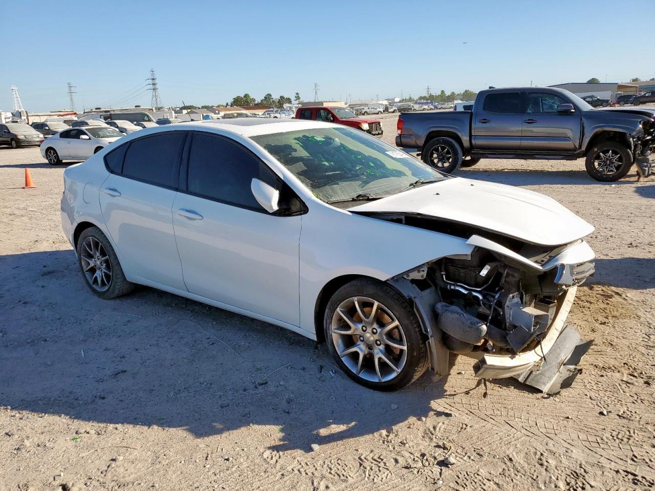 2015 DODGE DART SXT photo 4