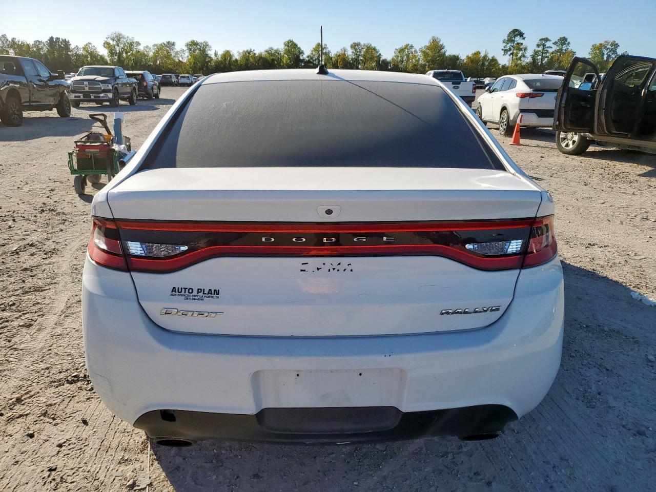 2015 DODGE DART SXT photo 6