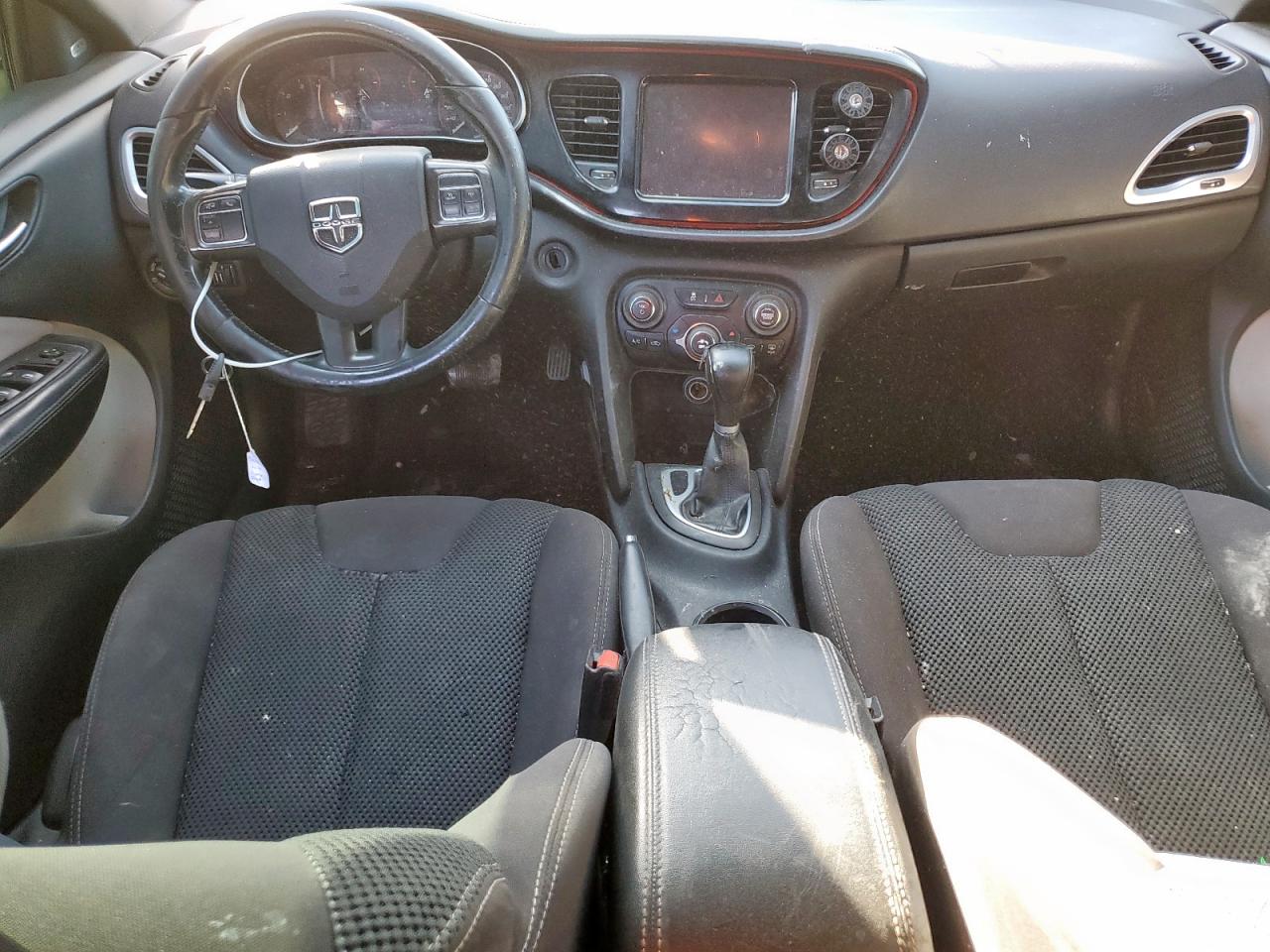 2015 DODGE DART SXT photo 8