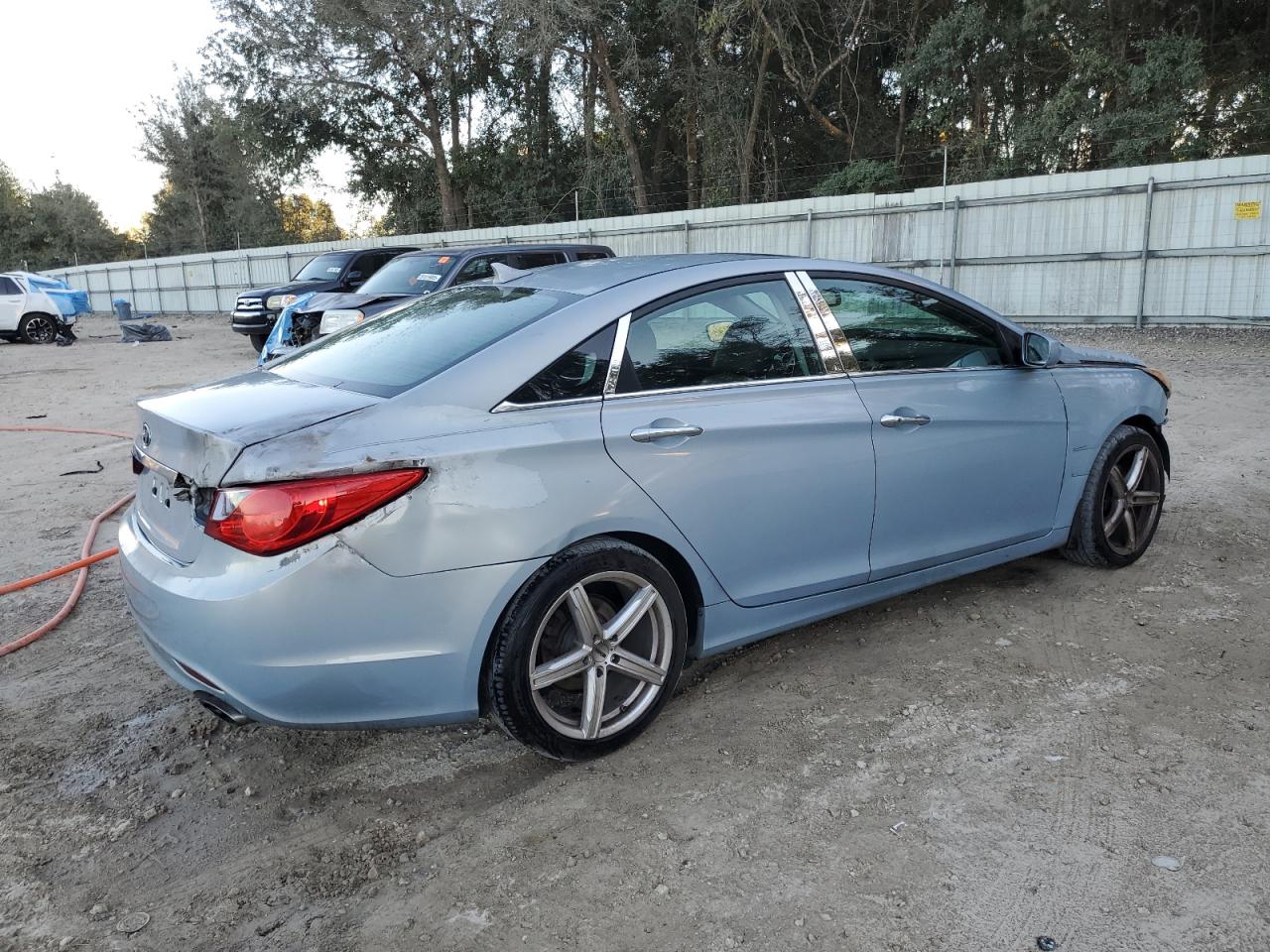 2011 HYUNDAI SONATA SE photo 5