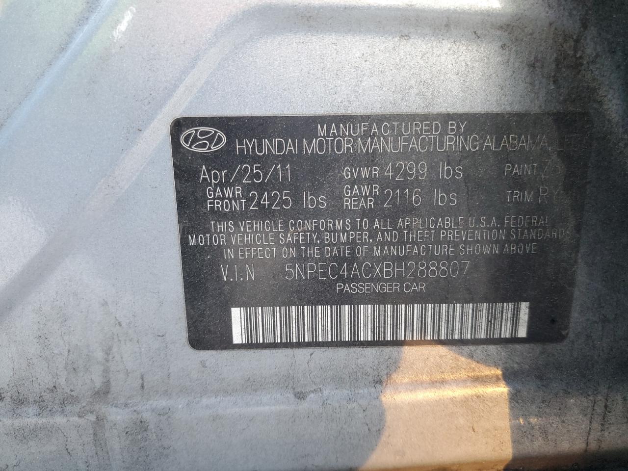 2011 HYUNDAI SONATA SE photo 25