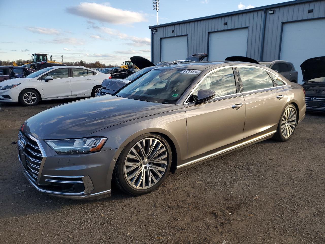 2019 AUDI A8 L photo 2