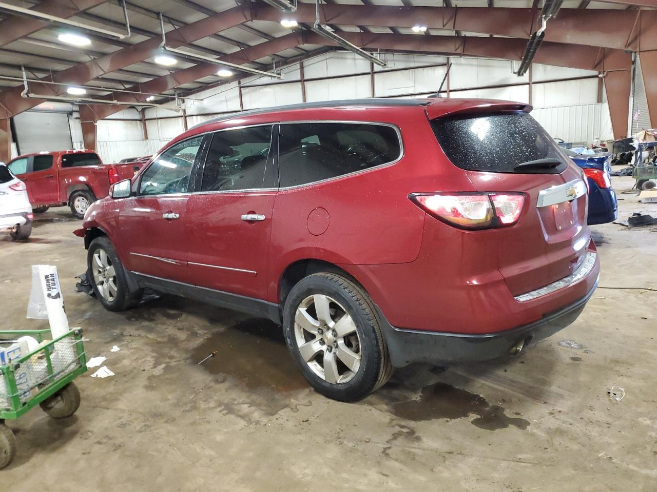 2014 CHEVROLET TRAVERSE LTZ photo 2