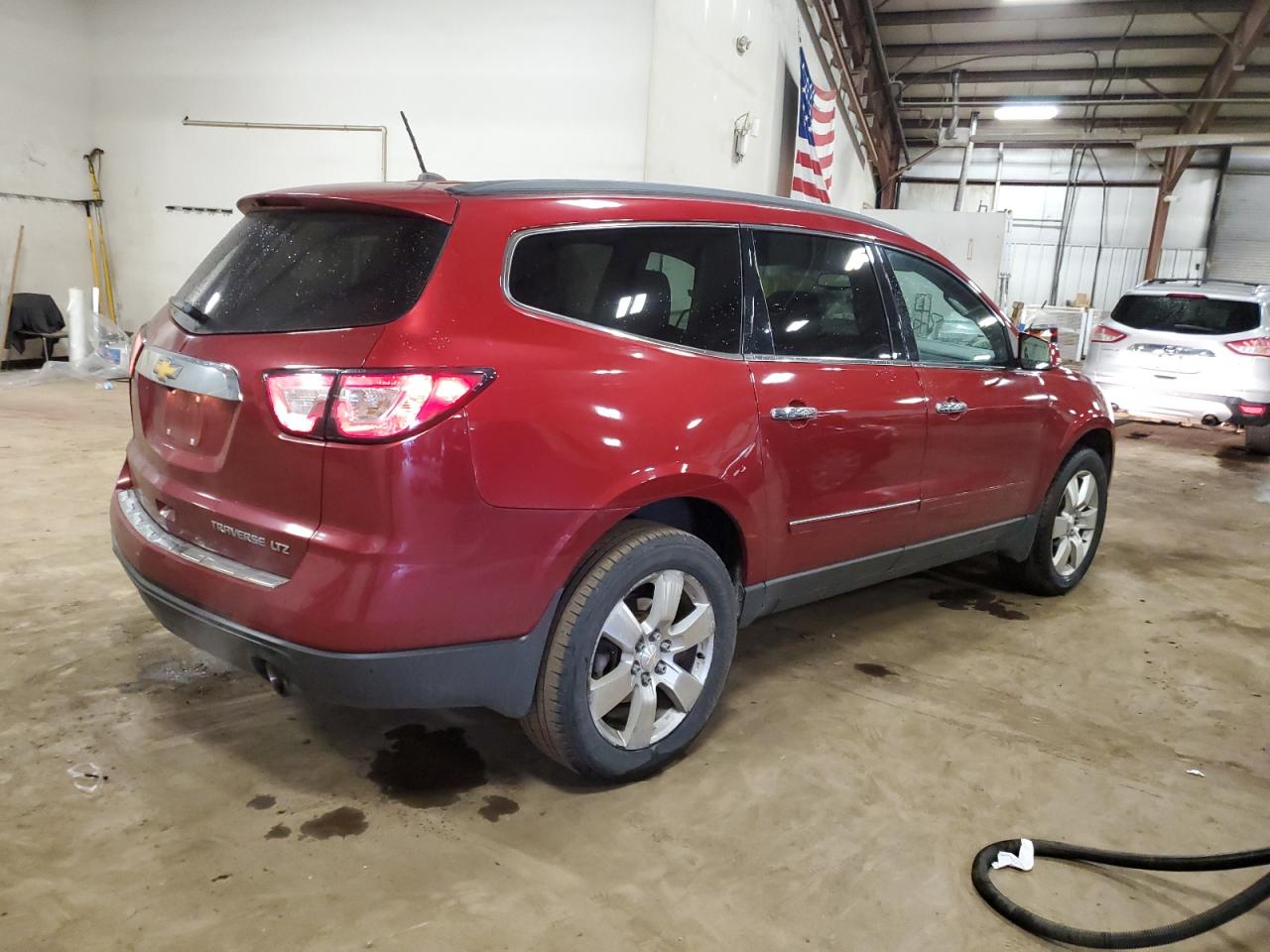 2014 CHEVROLET TRAVERSE LTZ photo 3
