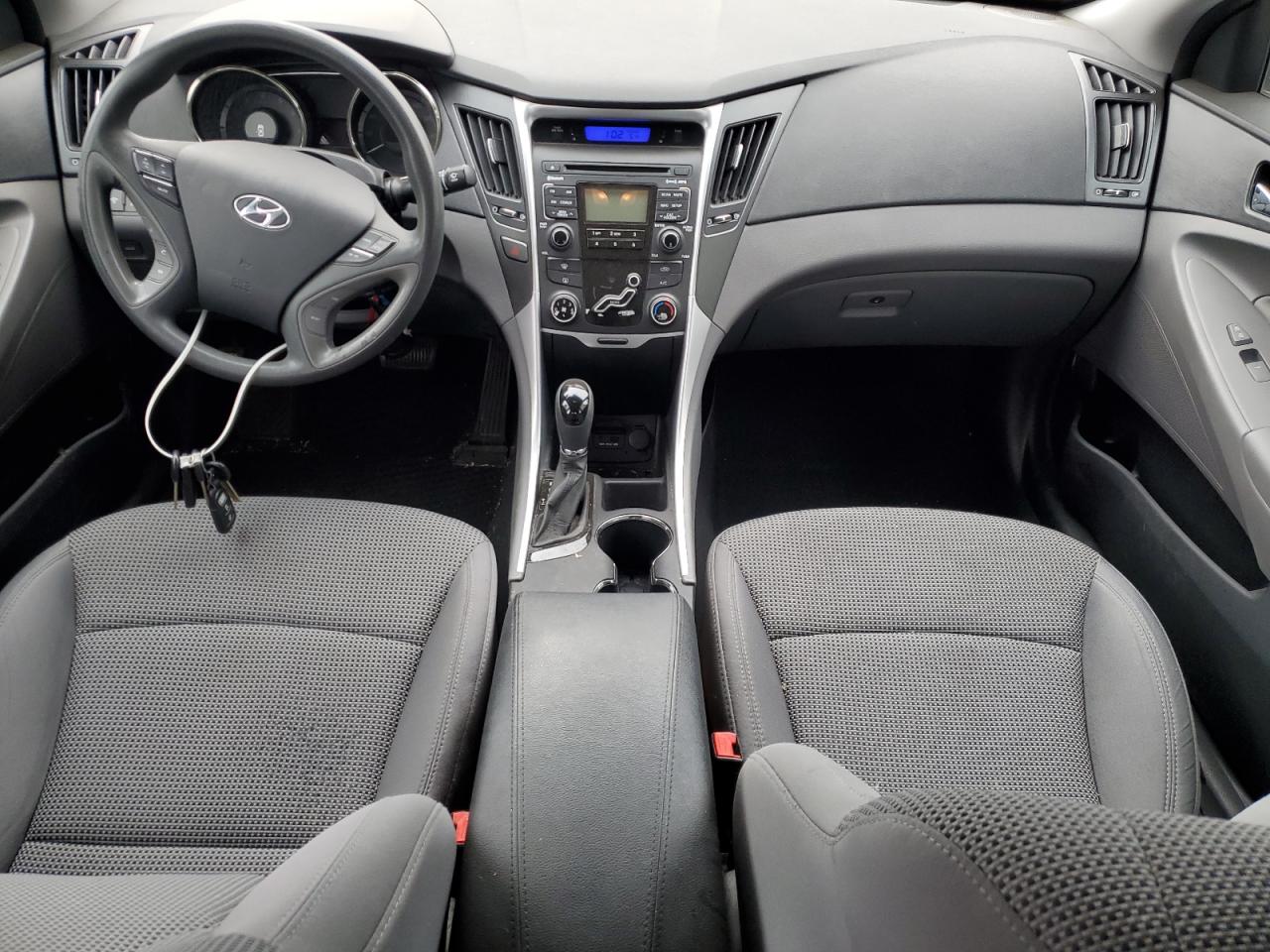 2011 HYUNDAI SONATA GLS photo 8