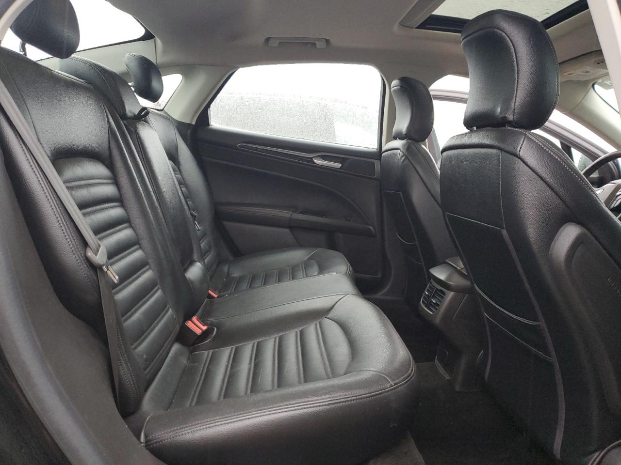 2016 FORD FUSION SE photo 10
