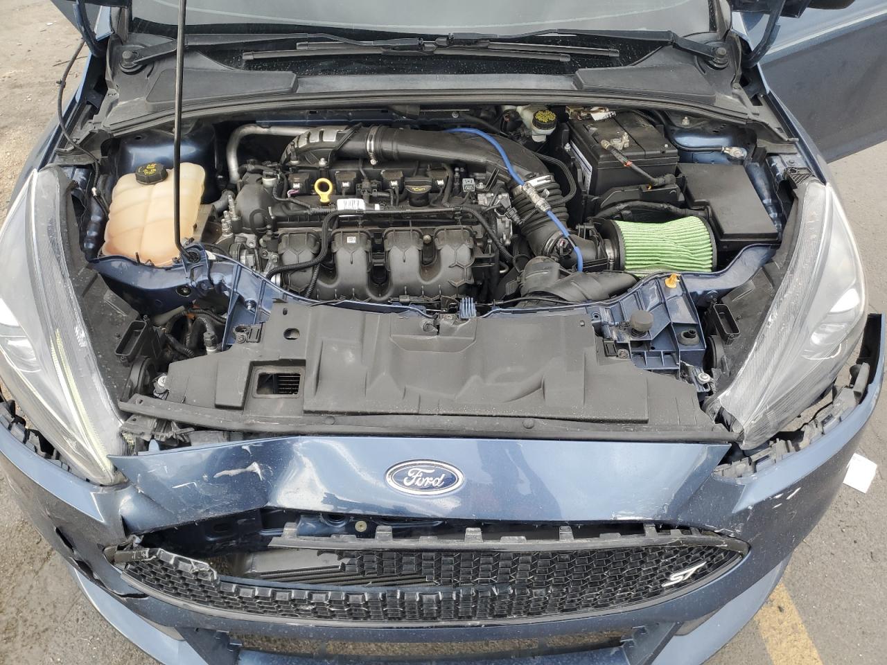 2018 FORD FOCUS photo 11