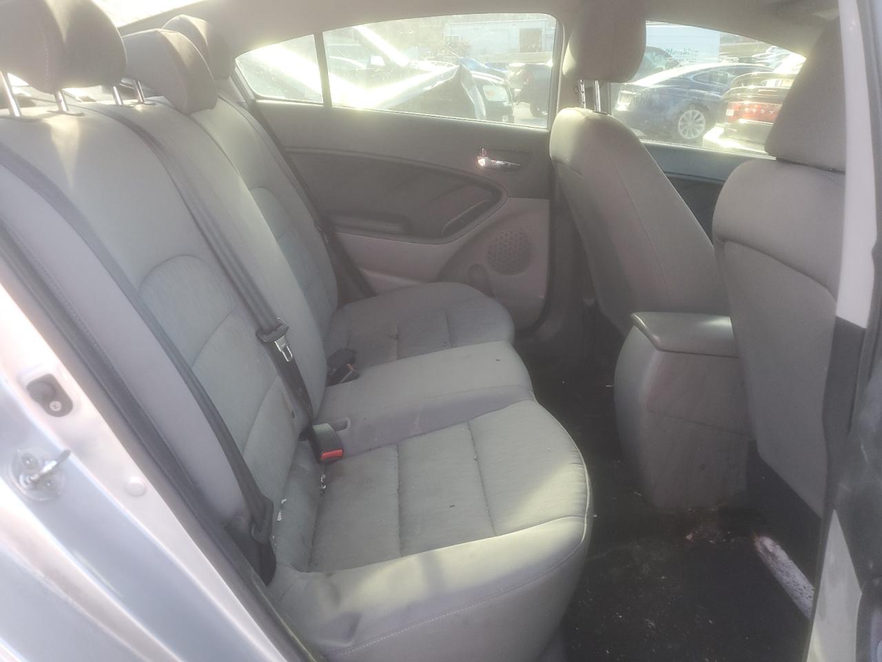 2015 KIA FORTE LX photo 10