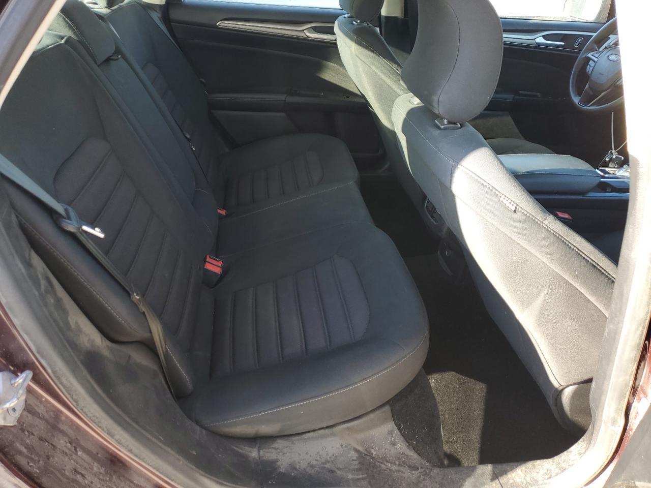 2017 FORD FUSION SE photo 10