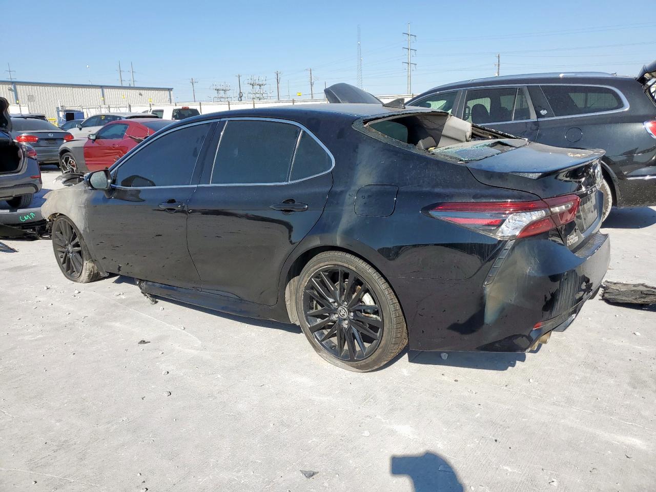 2023 TOYOTA CAMRY XSE photo 4