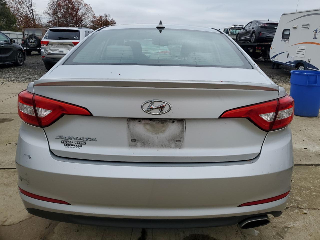 2015 HYUNDAI SONATA SE photo 16