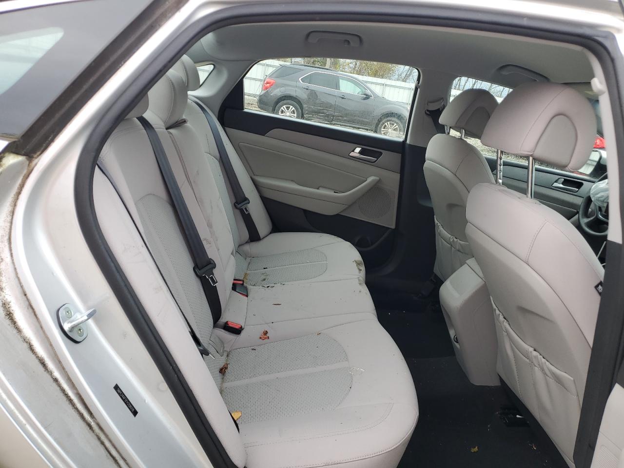 2015 HYUNDAI SONATA SE photo 28