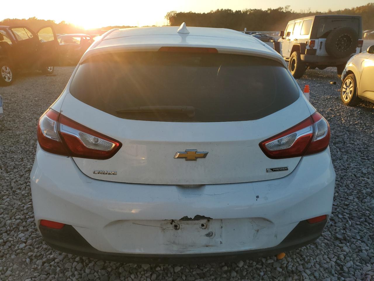 2017 CHEVROLET CRUZE PREMIER photo 11