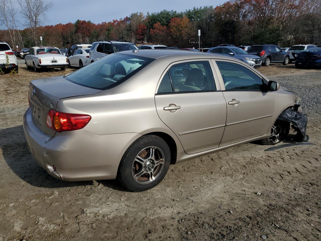 2010 TOYOTA COROLLA LE photo 3