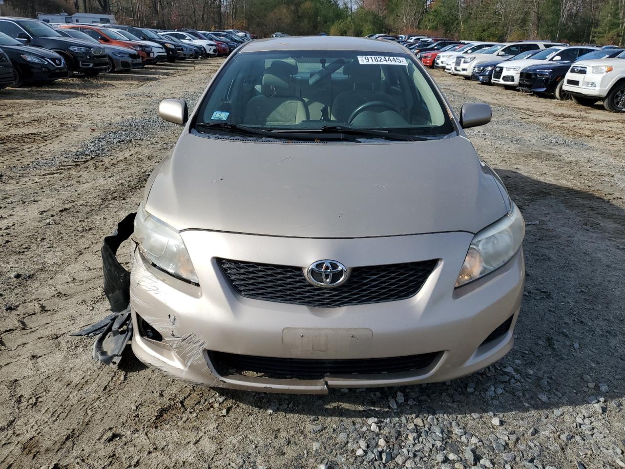 2010 TOYOTA COROLLA LE photo 5