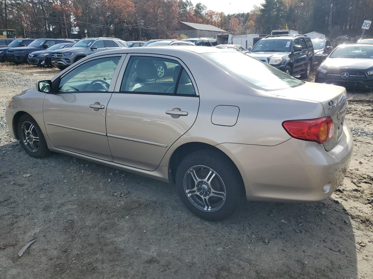 2010 TOYOTA COROLLA LE photo 2