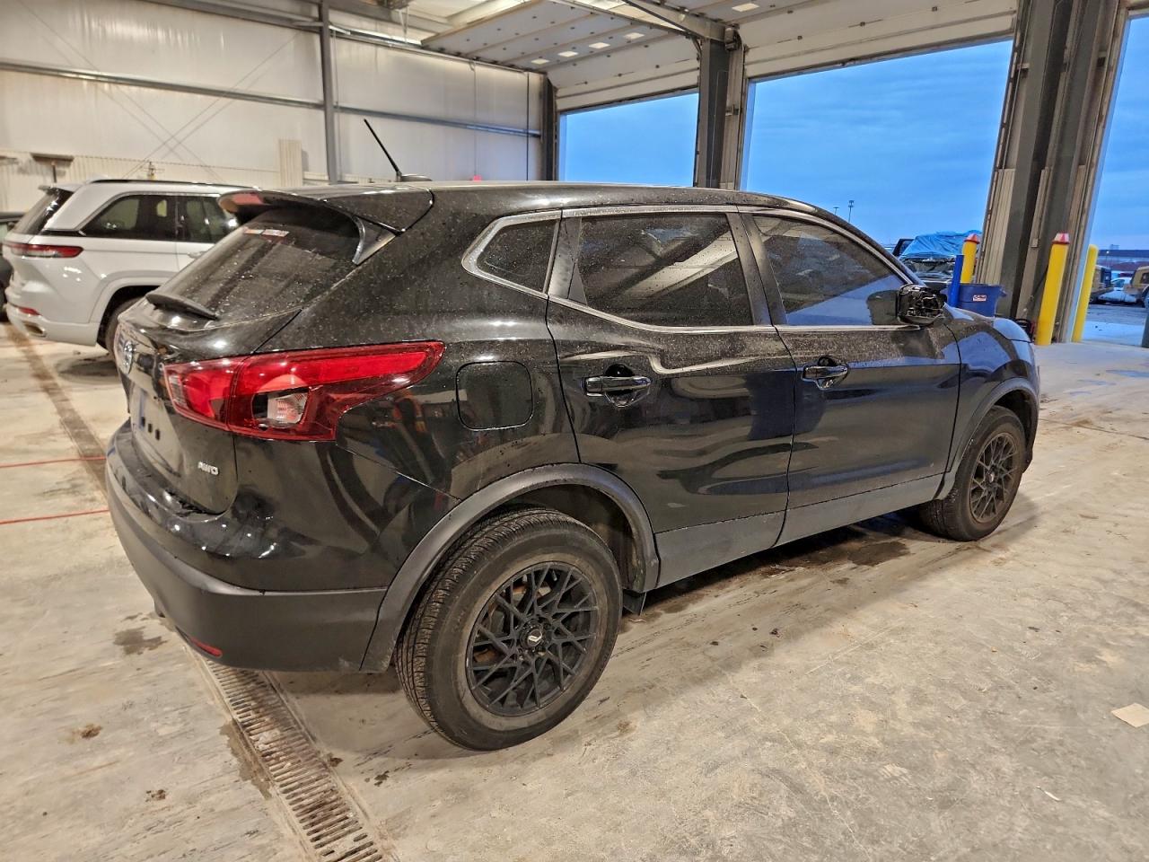 2018 NISSAN ROGUE SPORT S photo 7