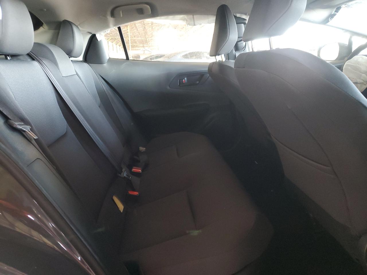 2025 TOYOTA PRIUS LE photo 19