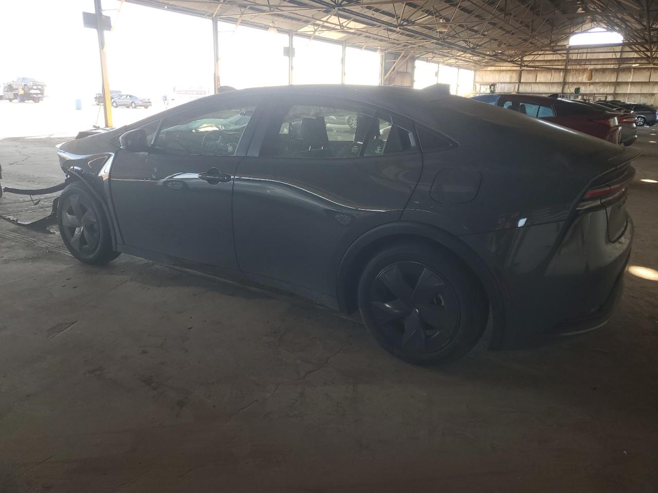 2025 TOYOTA PRIUS LE photo 3