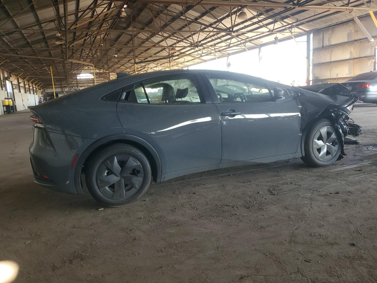 2025 TOYOTA PRIUS LE photo 5