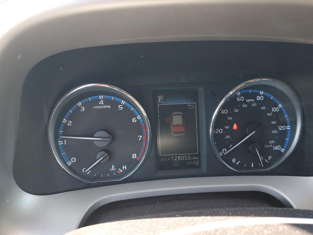 2017 TOYOTA RAV4 LIMITED photo 17