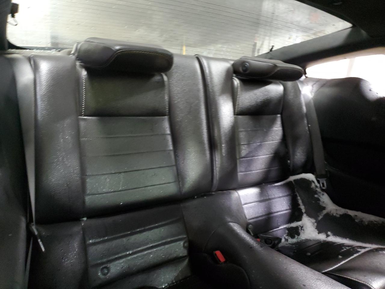 2012 FORD MUSTANG photo 19