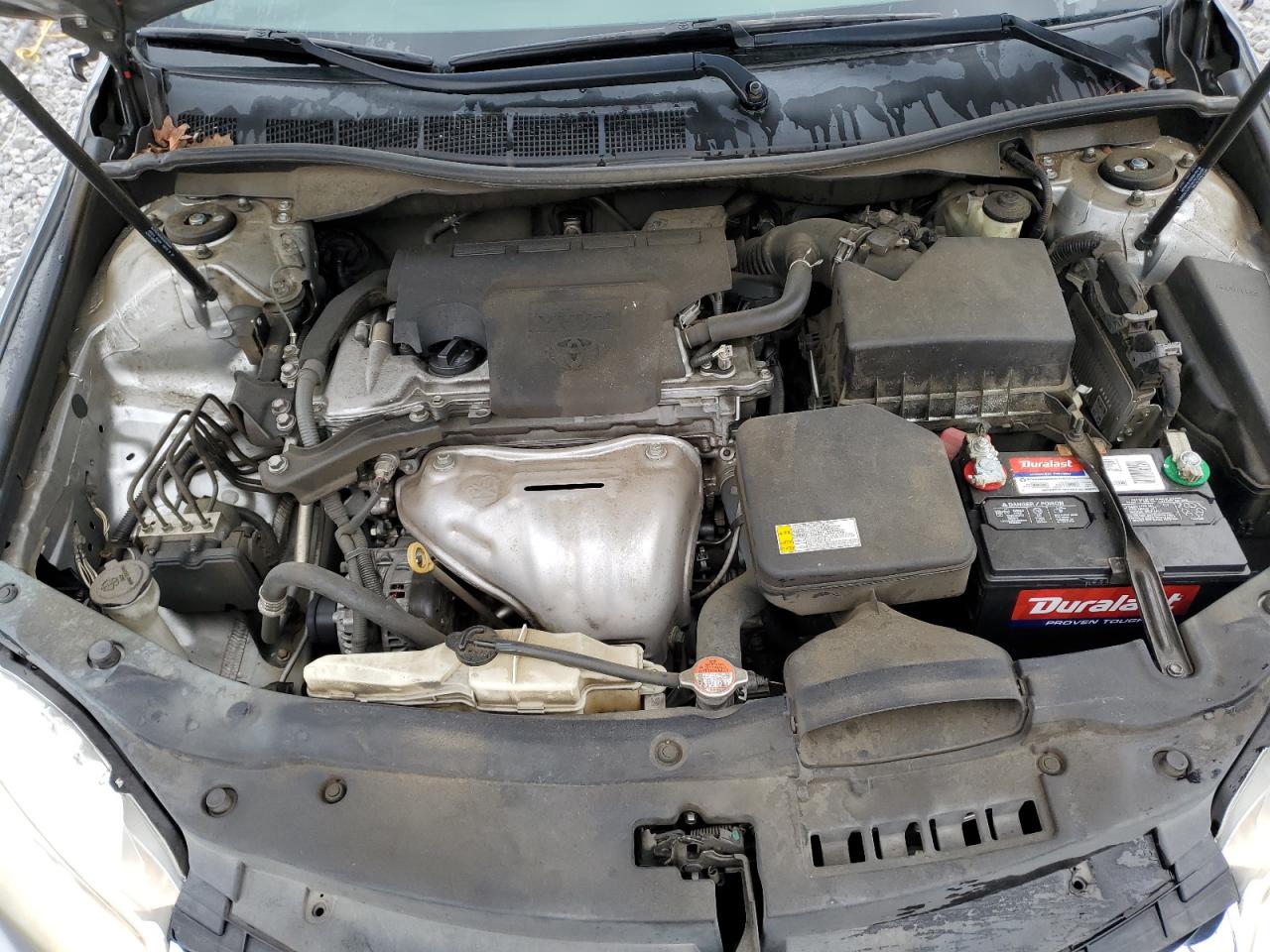 2016 TOYOTA CAMRY LE photo 31