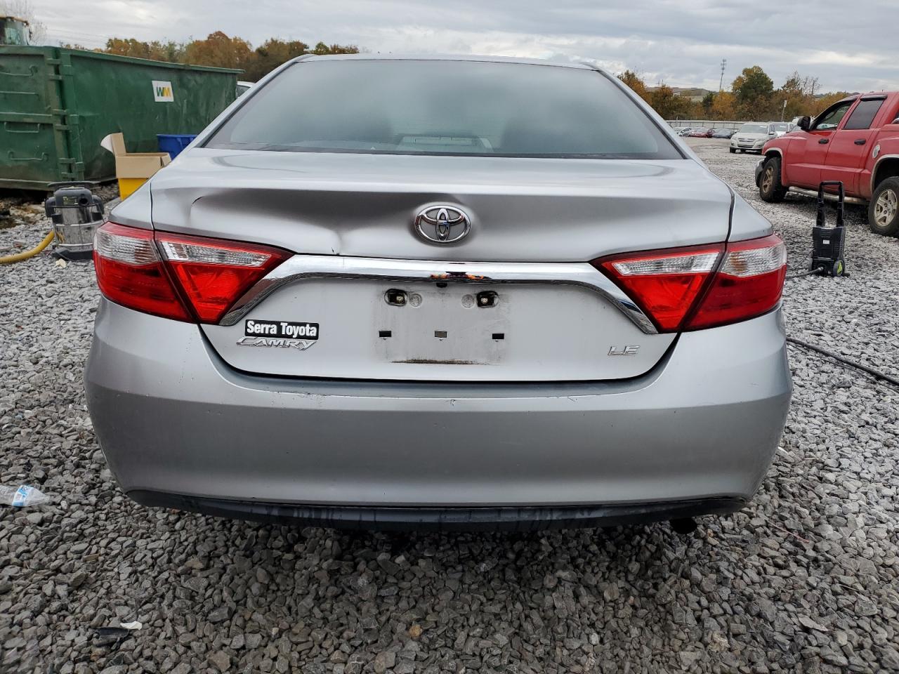 2016 TOYOTA CAMRY LE photo 16
