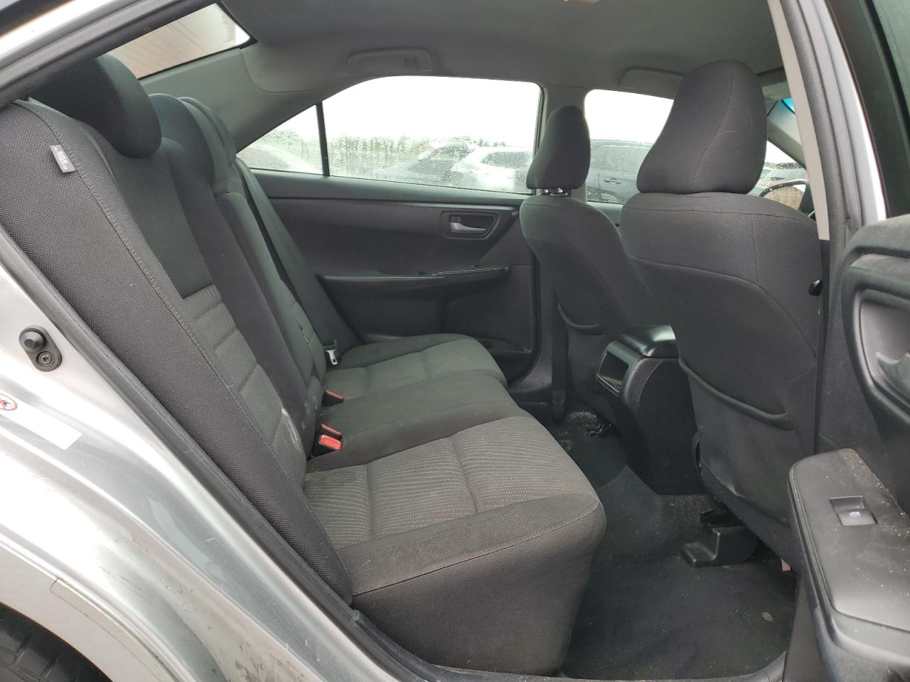 2016 TOYOTA CAMRY LE photo 28