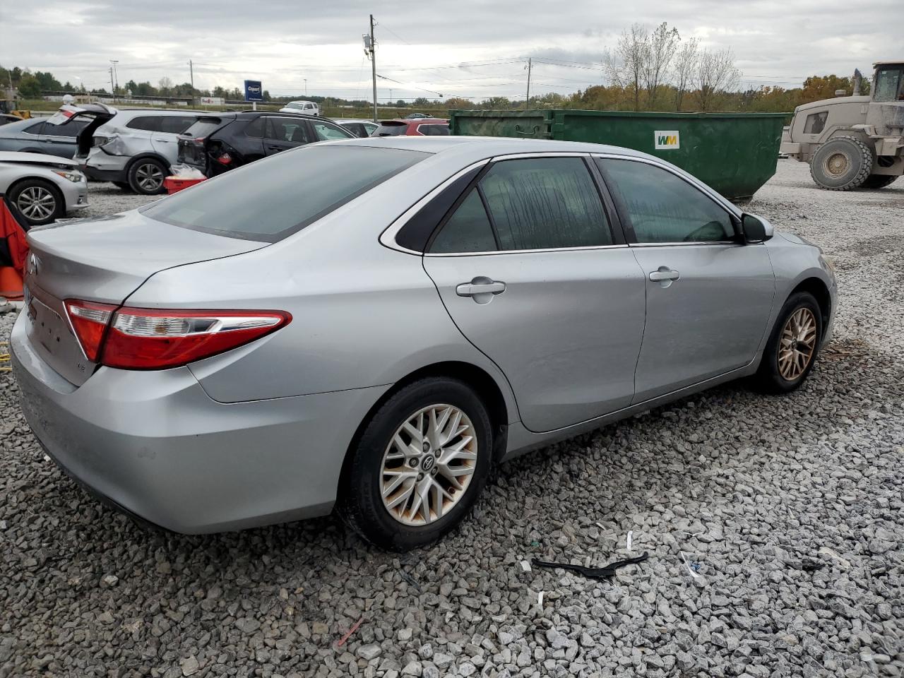 2016 TOYOTA CAMRY LE photo 7