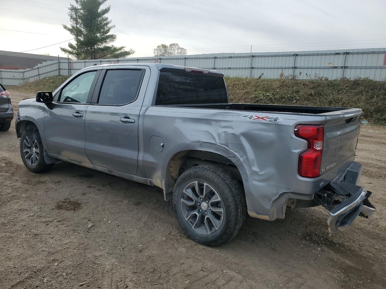 2024 CHEVROLET SILVERADO K1500 LT-L photo 4