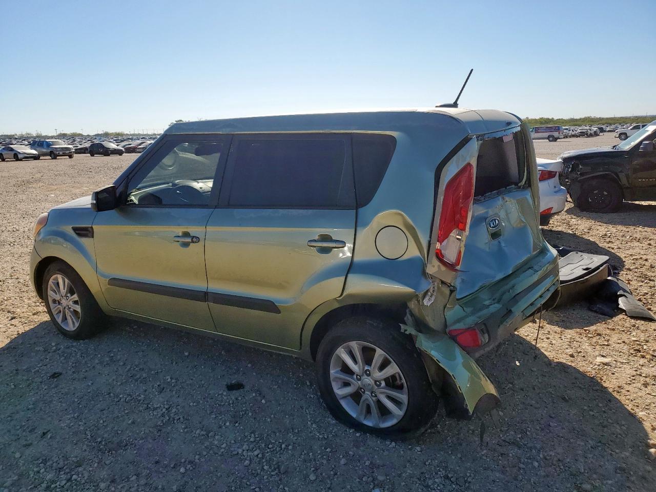 2012 KIA SOUL + photo 2