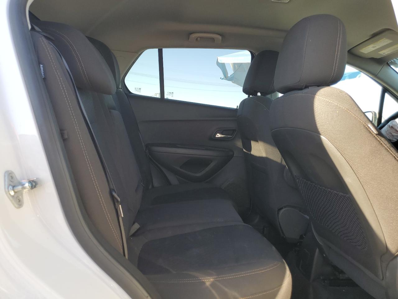 2020 CHEVROLET TRAX LS photo 19