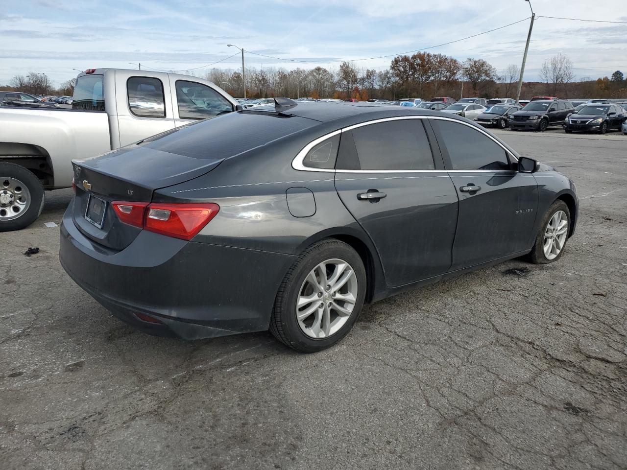 2017 CHEVROLET MALIBU LT photo 3