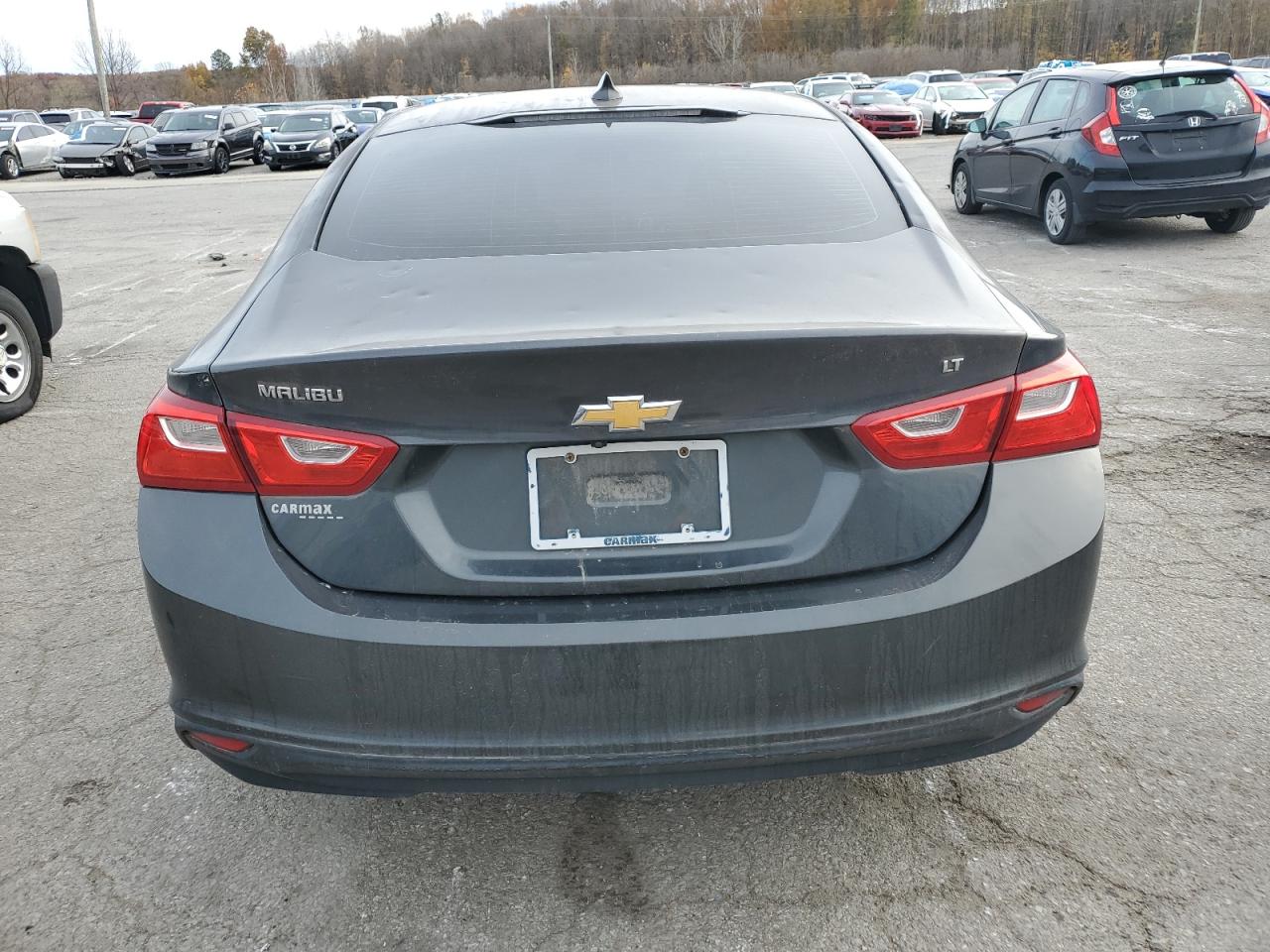 2017 CHEVROLET MALIBU LT photo 6