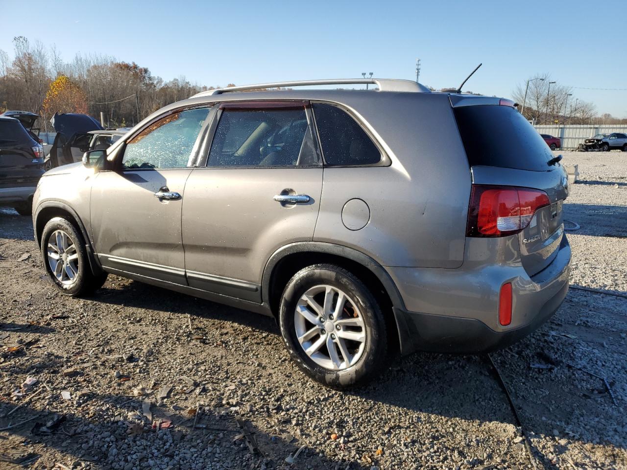 2014 KIA SORENTO LX photo 2